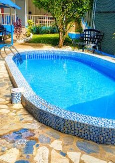 Urbanizacion Raul Ruiz House | spring house jarabacoa bbq ,piscina privada, Wi-Fi deco 10 huéspedes 3 baños, 2 aires A C 4 habitaciones