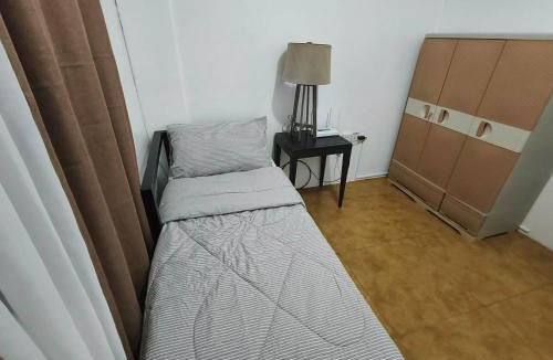 Lipa Apartment | Modern Cozy Home Near The Farm at San Benito