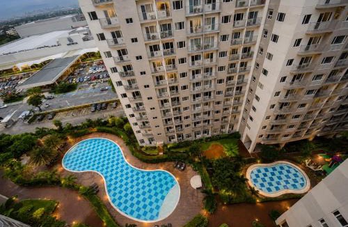 Las Pinas Apartment | Lovely 1BR Condo @ SM Southmall w/Netflix & High Speed WIFI