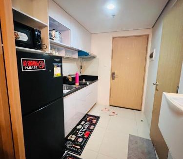 Bagong Pag-asa Apartment | The Grass Residences 1 cozy bedroom with balcony netflix and wifi