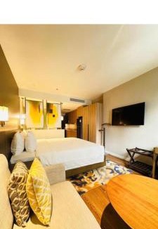 Makati Hotel | RBR LUX Novotel Manila Hotel Residences Acqua