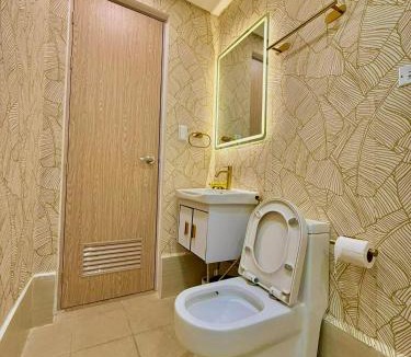 Muntinlupa Hotel | Golden Maison de Luxe