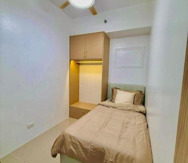 Muntinlupa Hotel | Golden Maison de Luxe
