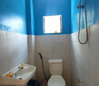 Badian Hostel | Lake Lovers Stay Hostel