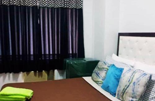 Bonifacio Global City Apartment | Althea's Homestay at Forebeswood Height
