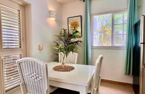 La Iglesia Apartment | Superbe 2bd apt in gated community 2 steps from everything- Playa Popi