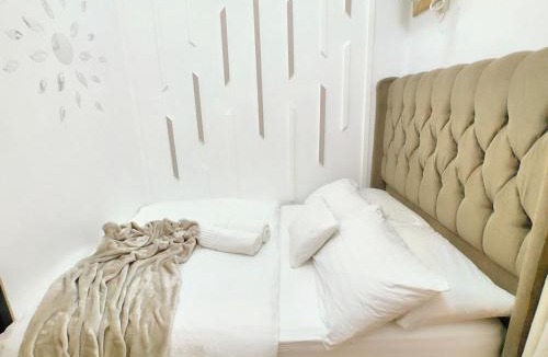 Don Bosco Apartment | 1BR Cozy Home with Balcony Near NAIA Terminals
