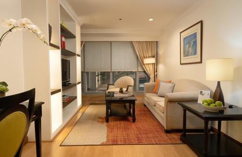 Ortigas Center Apartment | Discovery Suites Manila, Philippines