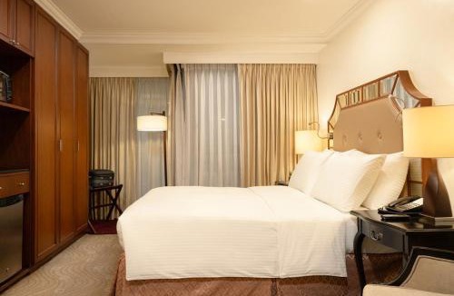 Ortigas Center Apartment | Discovery Suites Manila, Philippines
