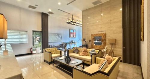 Olongapo Hotel | Le Charmé Suites - Subic