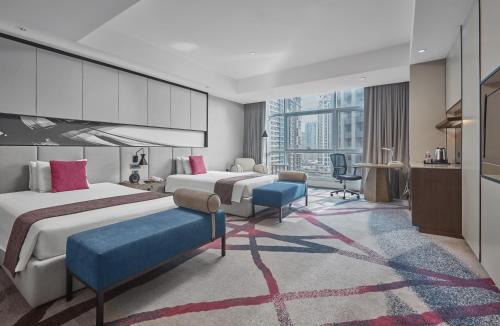 Ortigas Center Hotel | Crowne Plaza Manila Galleria by IHG