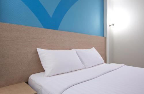 South Triangle Hotel | Hop Inn Hotel Tomas Morato Quezon City