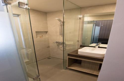 Iloilo City Proper Hotel | Goldberry Lite Hotel