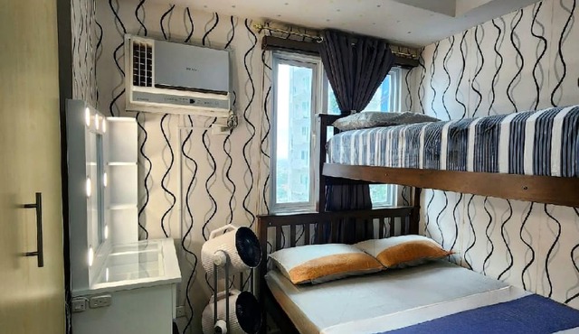 High-Tech Studio at Grass Residences -2 persons only, Quezon City