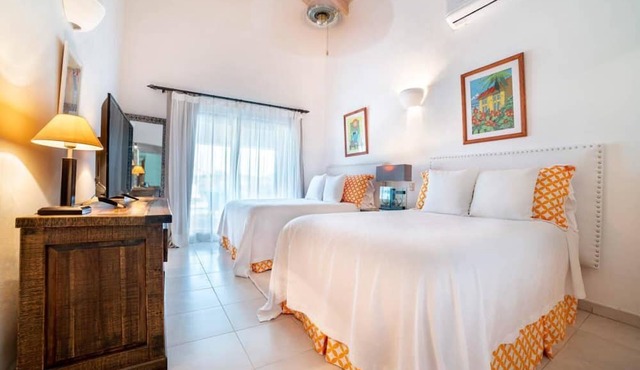 Los Lagos 19 - Sleeps 10 - Butler - Pool/hot Tub