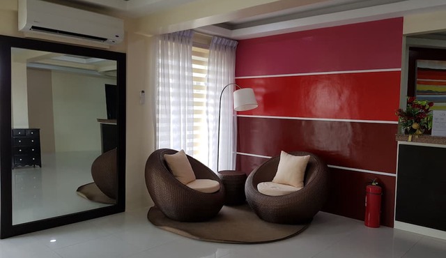 Grand Touring Hotel
