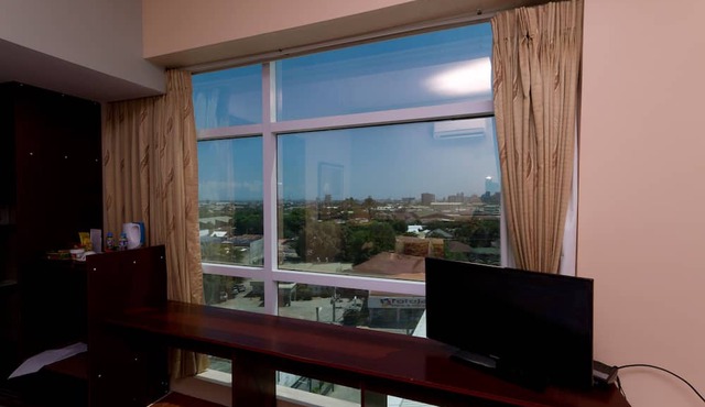 Allure Hotel & Suites