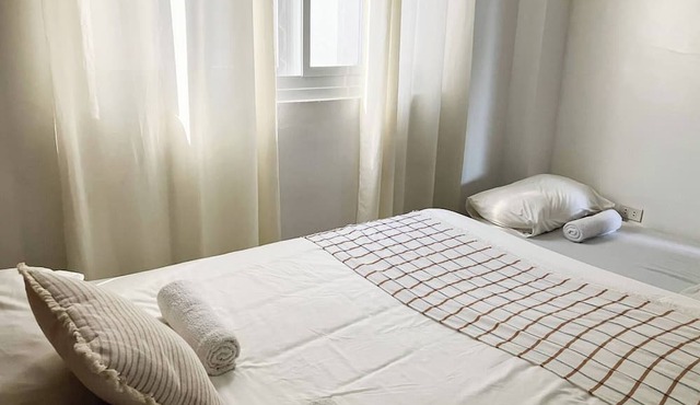 2BR Laid Back Apartment, Near Beach
