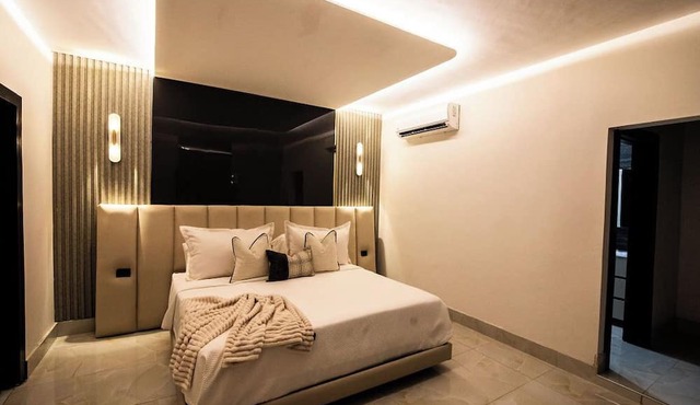 Lovera Hotel
