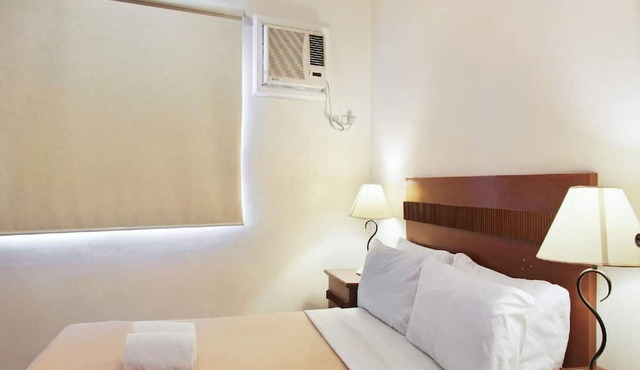 Townhouse OAK Metro Manila Near Osmena Highway PNR Pasay formerly Avitel Hotel