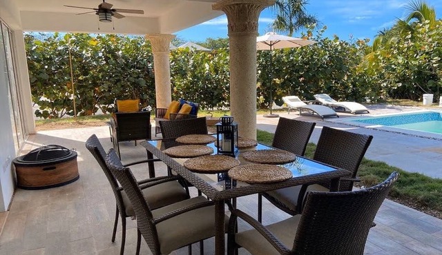 Coconut Beach Apartment @drvacationsrental