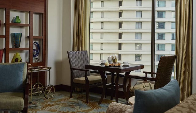 Edsa Shangri-La, Manila