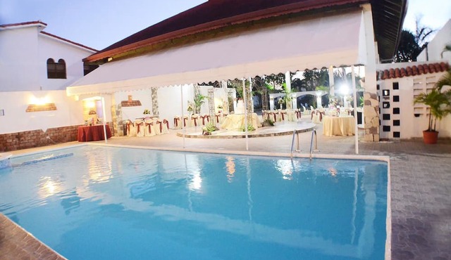 Hotel Tropicana