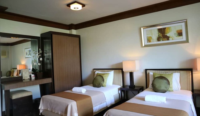 Splash Suites Hotel Laguna