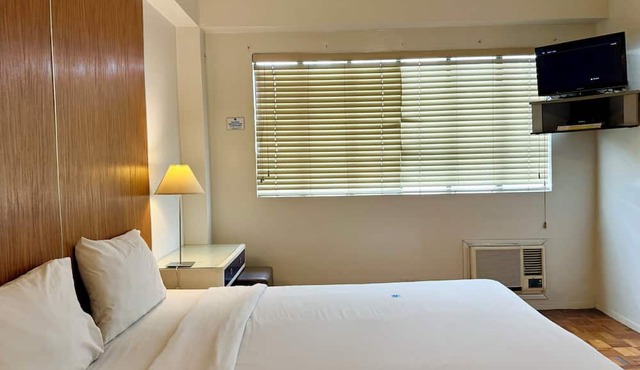 The Clipper Hotel, Makati