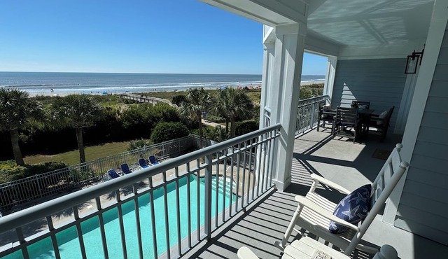 Ocean Boulevard Oasis - Beachfront, Spectacular Ocean View, Pool, Beach Access! in Isle of Palms