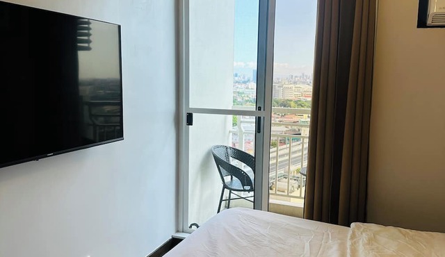 1 Br Condo unit in Cloverleaf Quezon City