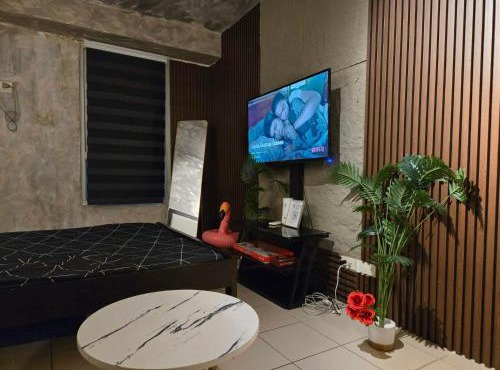 Isla Oak Suites Deca Manila in Manila