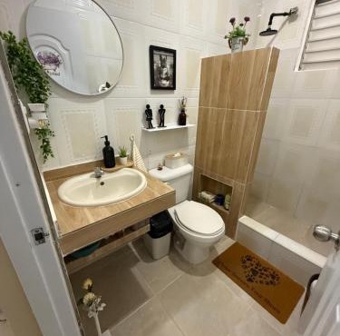1 Habitacion con 2 camas dobles, en vivienda compartida en Azua