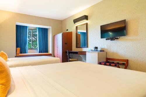 Microtel by Wyndham Eagle Ridge