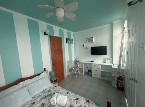Lucenas B&B near Maravilla White Sand Beach in Maraat